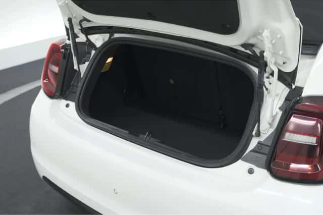 Fiat 500C (2023) thumbnail 6
