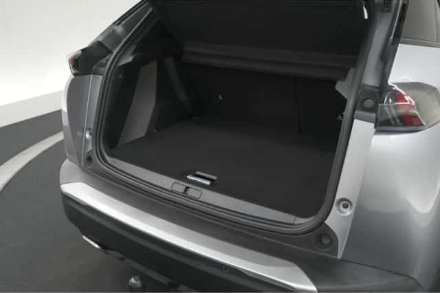 Peugeot 2008 (2021) thumbnail 5