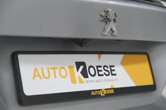 Peugeot 2008 (2021) thumbnail 6