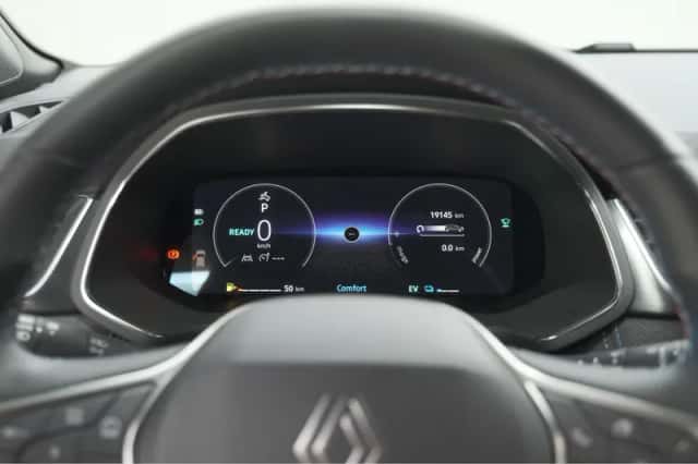 Renault Captur (2025) thumbnail 3