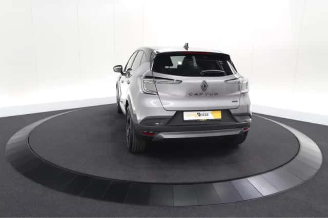 Renault Captur (2025) thumbnail 4