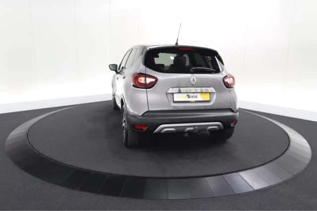 Renault Captur (2017) thumbnail 2