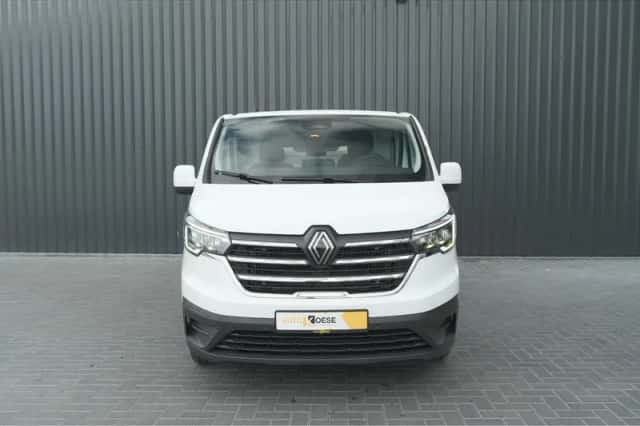Renault Trafic (2025) thumbnail 5