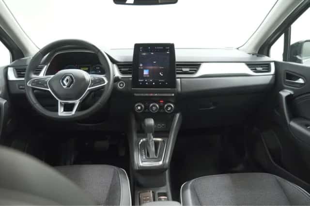 Renault Captur (2024) thumbnail 2