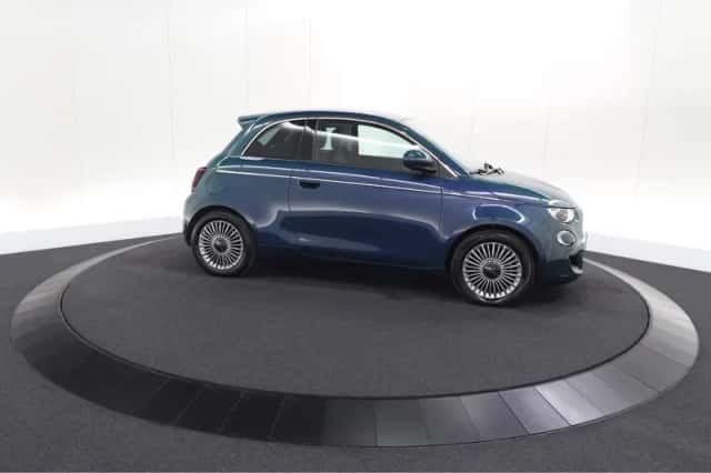 Fiat 500 (2023) thumbnail 6