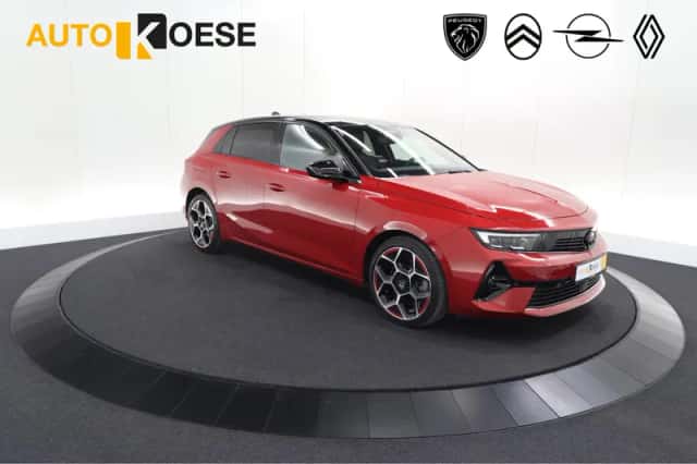 Opel Astra (2022) thumbnail 1