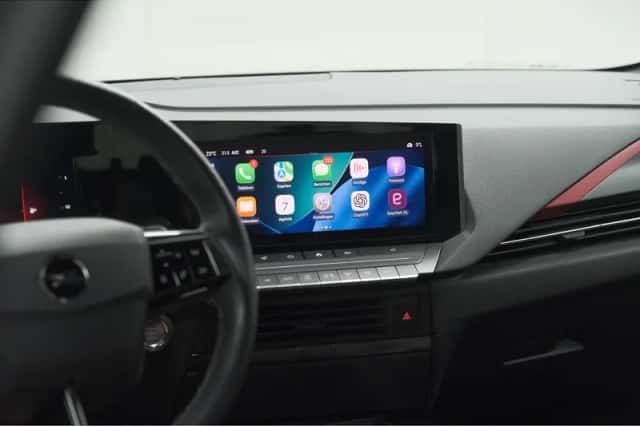 Opel Astra (2022) thumbnail 3