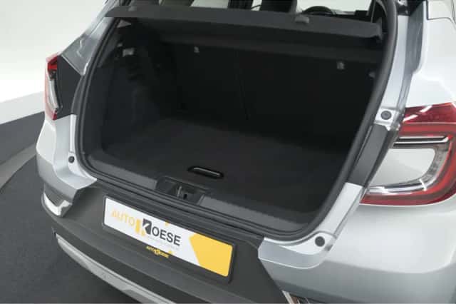 Renault Captur (2022) thumbnail 6
