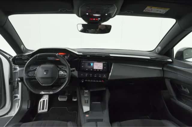 Peugeot 308 (2022) thumbnail 2