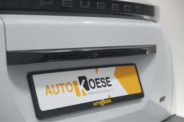 Peugeot 2008 (2024) thumbnail 4
