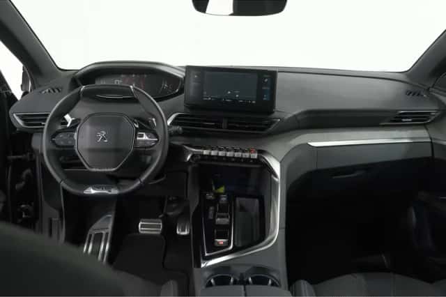 Peugeot 3008 (2024) thumbnail 2