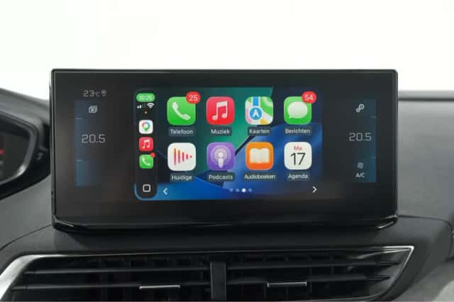 Peugeot 3008 (2024) thumbnail 6