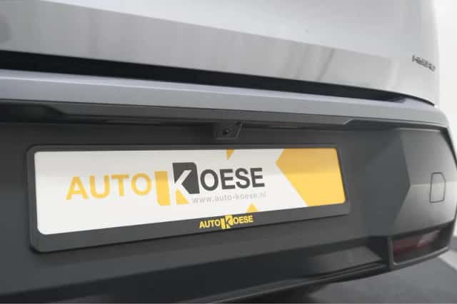 Peugeot 5008 (2025) thumbnail 5