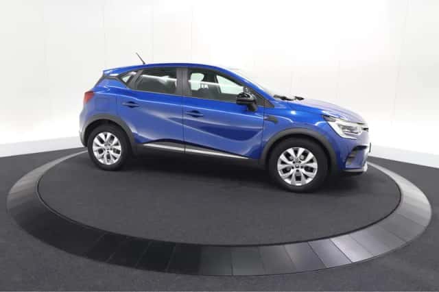 Renault Captur (2020) thumbnail 4