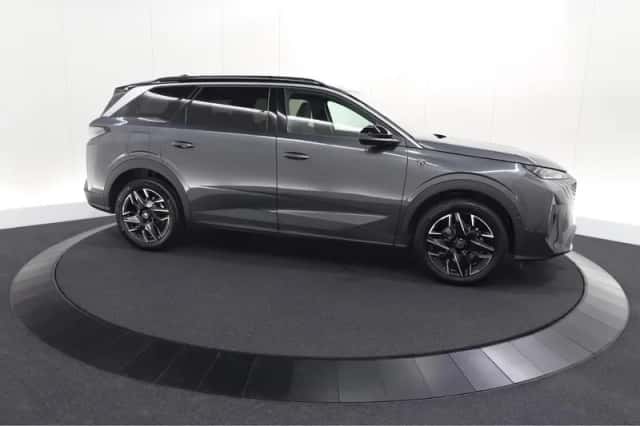 Peugeot 5008 (2025) thumbnail 4