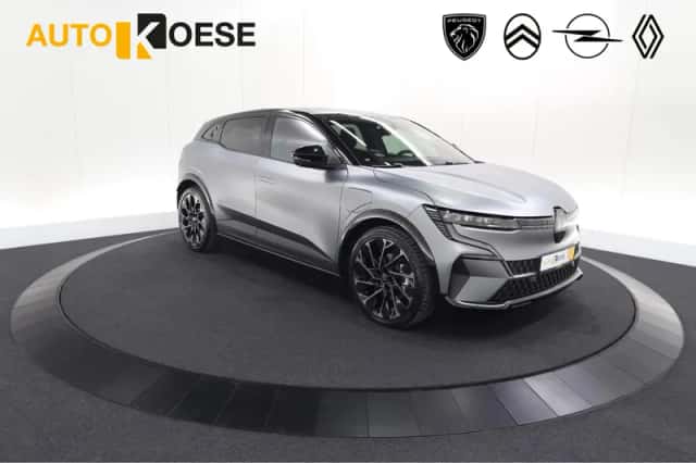 Renault Mégane E-Tech (2025) thumbnail 1