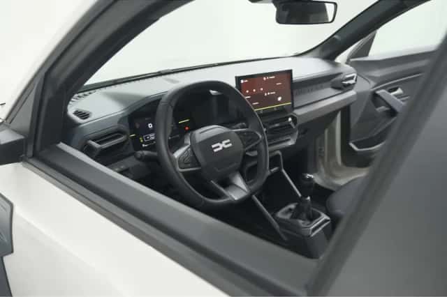 Dacia Duster (2025) thumbnail 4