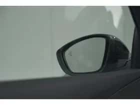 Peugeot 2008 (2024) thumbnail 15