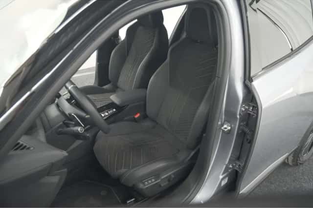 Peugeot 2008 (2024) thumbnail 25