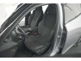 Peugeot 2008 (2024) thumbnail 25