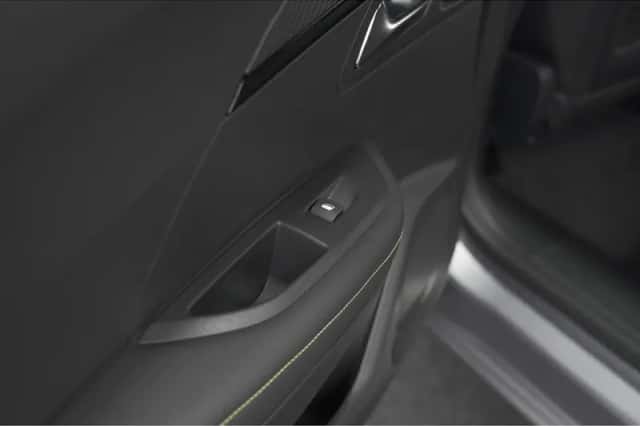 Peugeot 2008 (2024) thumbnail 28