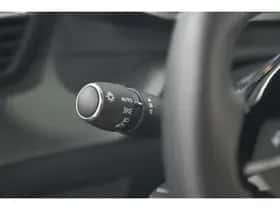 Peugeot 2008 (2024) thumbnail 37
