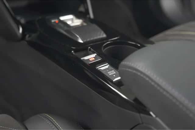 Peugeot 2008 (2024) thumbnail 43