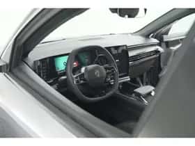 Renault Austral (2025) thumbnail 2
