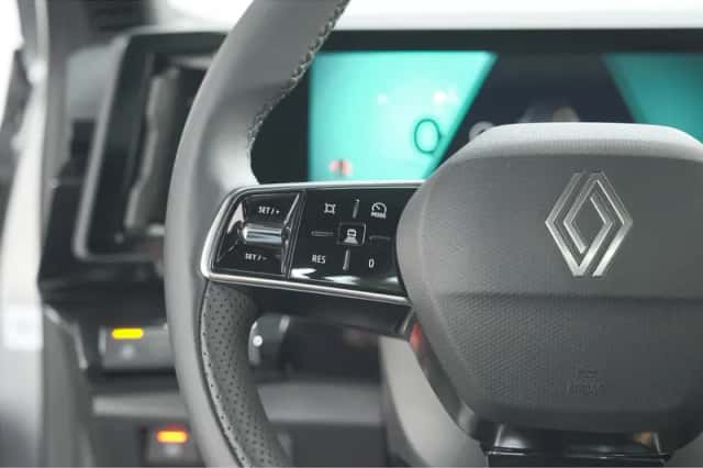 Renault Austral (2025) thumbnail 32