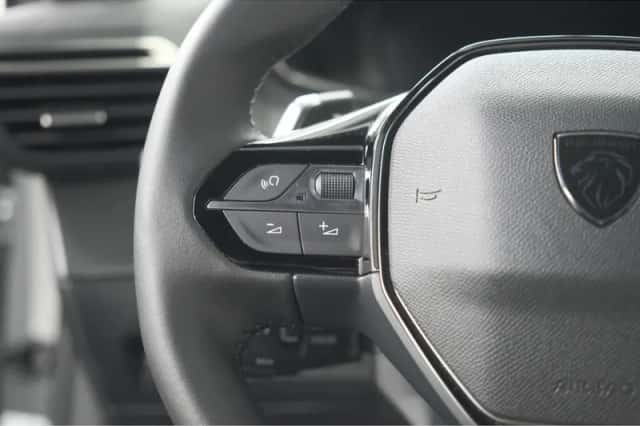 Peugeot 2008 (2025) thumbnail 30