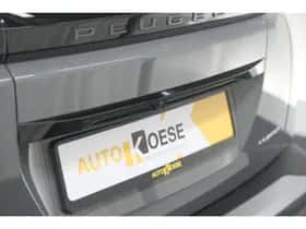 Peugeot 2008 (2025) thumbnail 4