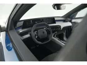 Peugeot 5008 (2024) thumbnail 2