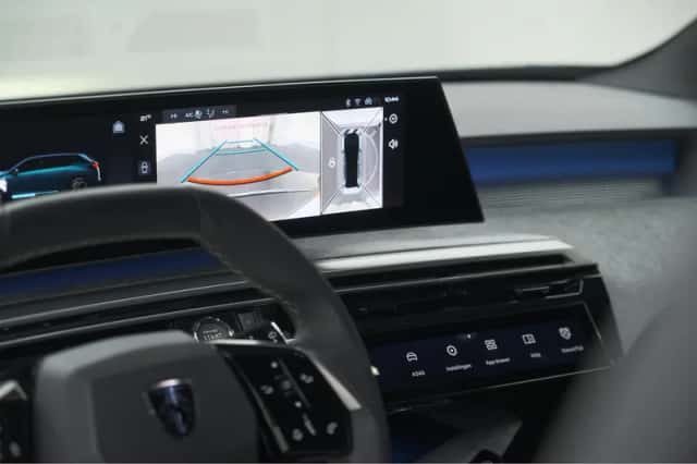 Peugeot 5008 (2024) thumbnail 12