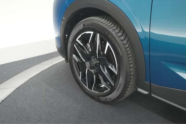 Peugeot 5008 (2024) thumbnail 17