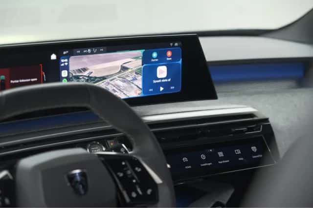 Peugeot 5008 (2024) thumbnail 3