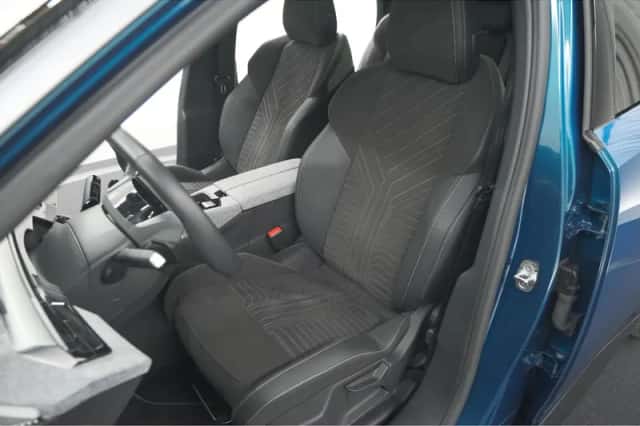 Peugeot 5008 (2024) thumbnail 27