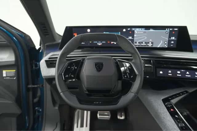 Peugeot 5008 (2024) thumbnail 31