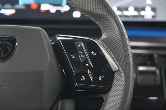 Peugeot 5008 (2024) thumbnail 33