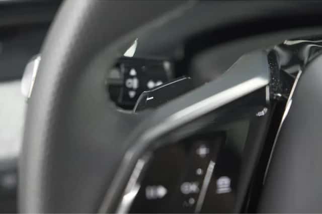 Peugeot 5008 (2024) thumbnail 36
