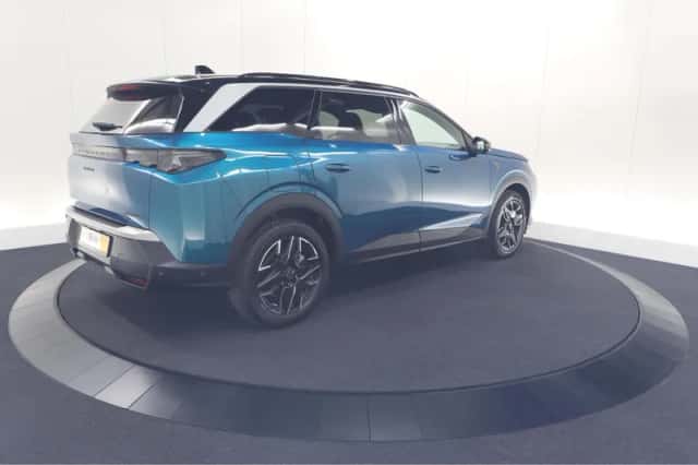 Peugeot 5008 (2024) thumbnail 5
