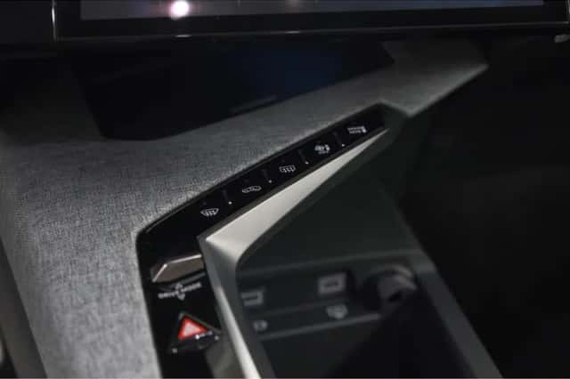 Peugeot 5008 (2024) thumbnail 43