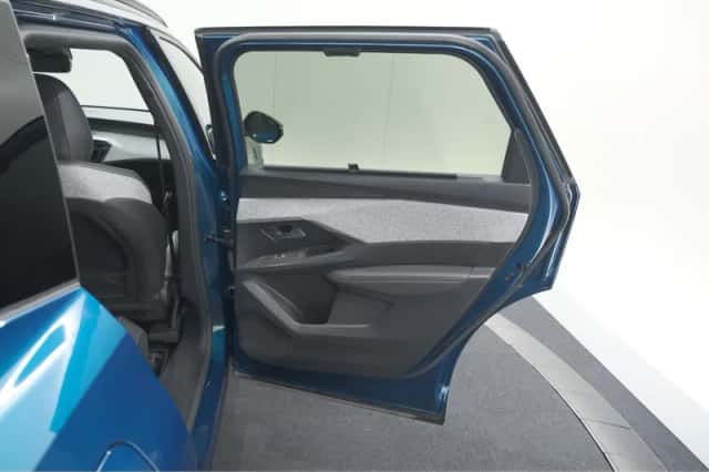 Peugeot 5008 (2024) thumbnail 69