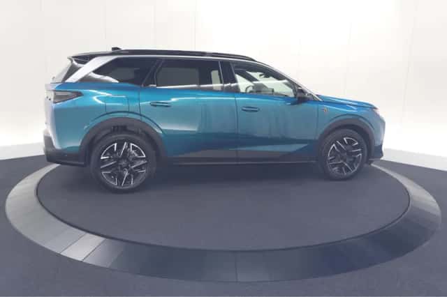 Peugeot 5008 (2024) thumbnail 8
