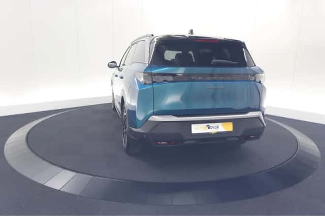 Peugeot 5008 (2024) thumbnail 10