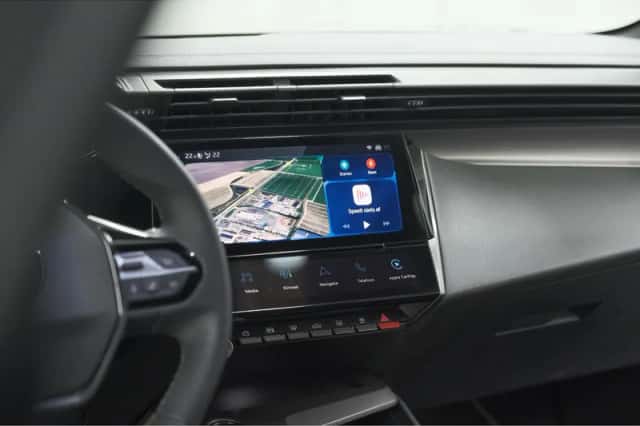 Peugeot 308 (2025) thumbnail 3