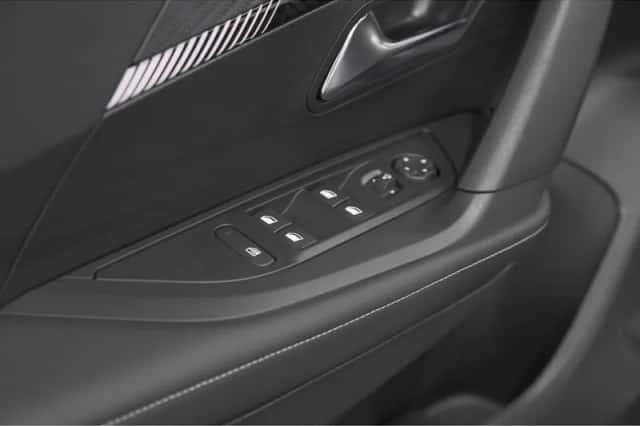 Peugeot 2008 (2025) thumbnail 26
