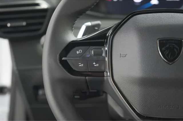 Peugeot 2008 (2025) thumbnail 33