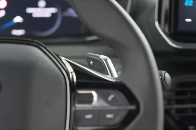 Peugeot 2008 (2025) thumbnail 36