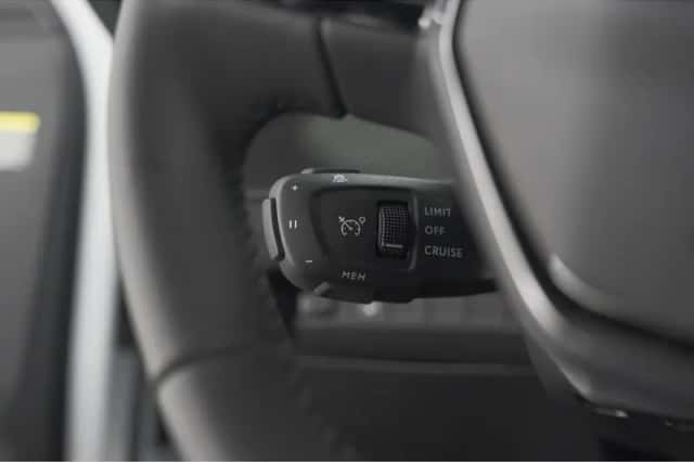 Peugeot 2008 (2025) thumbnail 39