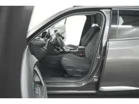 Peugeot 2008 (2022) thumbnail 22